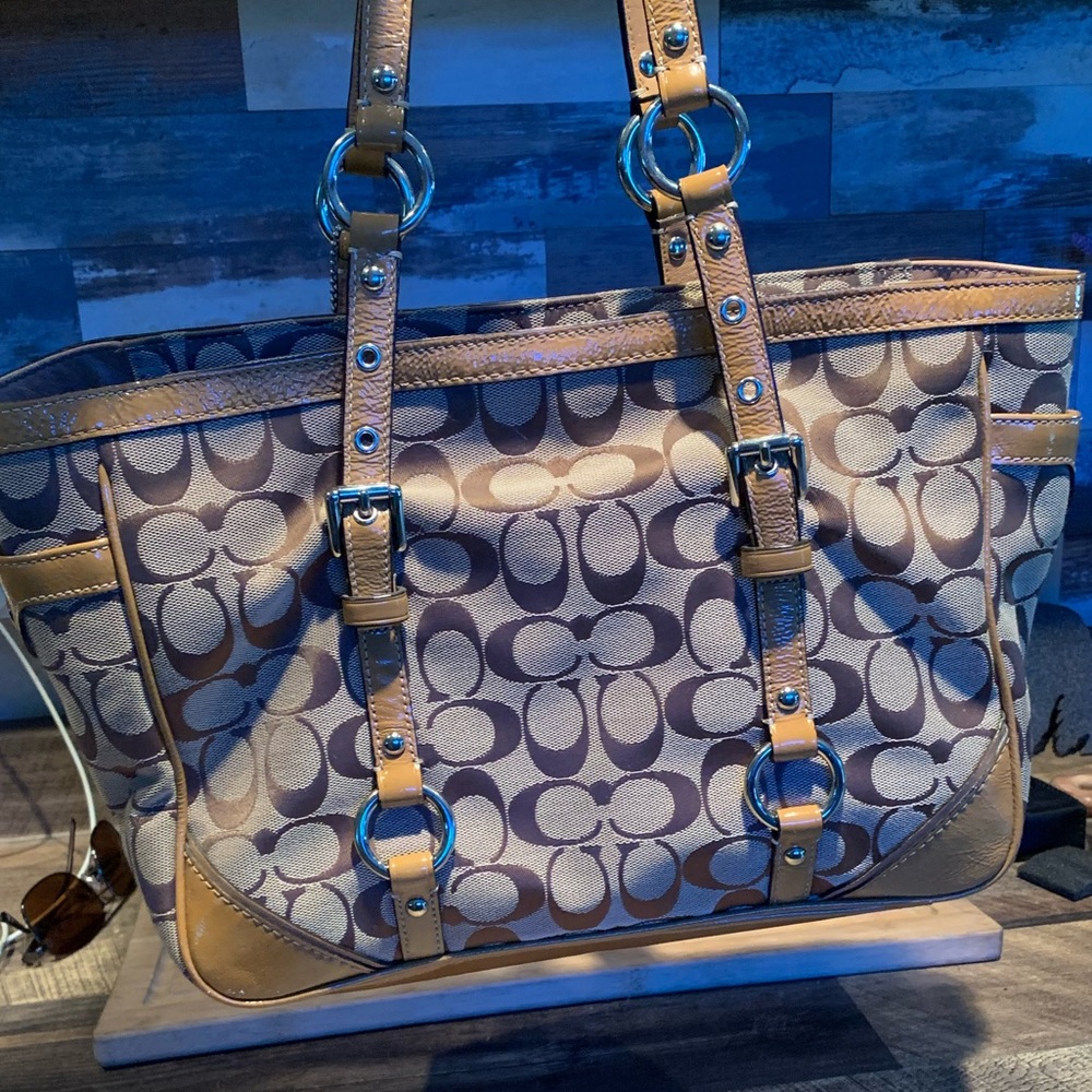 Excellent condition coach bag!!! - Picture 3 of 14